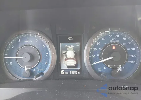 2017 Toyota Sienna Xle 8 Passenger z USA, uszkodzony, nr VIN 5TDYZ3DC4HS887805